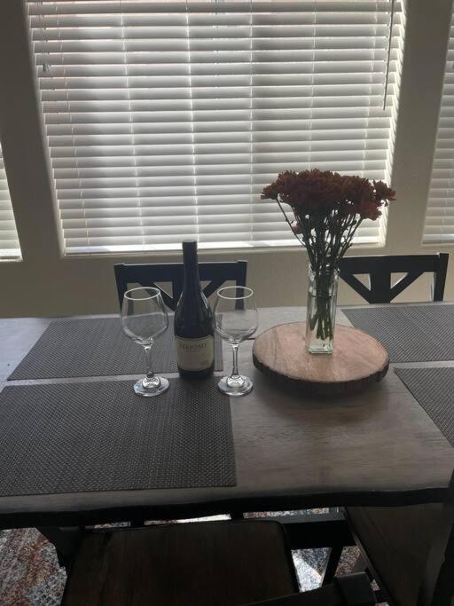 New Beautifully Remodeled Home In Las Vegas Exterior foto