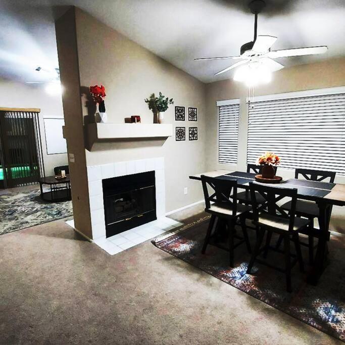 New Beautifully Remodeled Home In Las Vegas Exterior foto